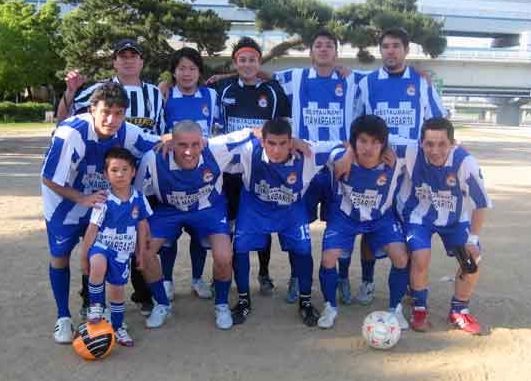 La-Maquina-de-Osaka-campeon-2010-de-la-Liga-de-Fulbito-de-Osaka