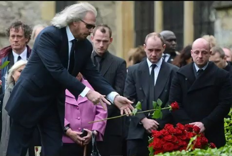 Funeral de Robbin Gibb
