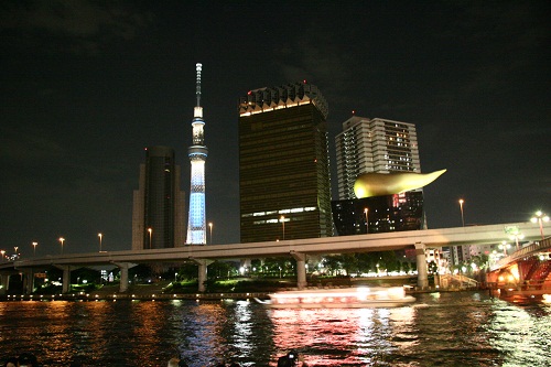 Tokyo Sky Tree nocturno 19.57 hrs
