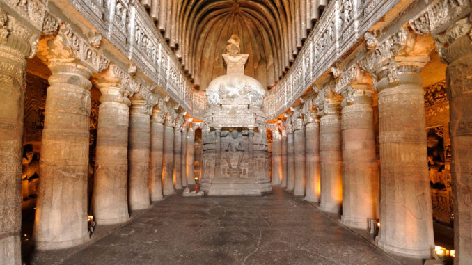 Ajanta_Cave_16