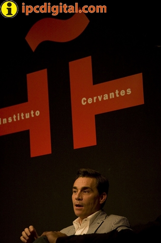Rodrigo-Popovic-Miret-Kaoru-Cervantes Tokio Nov (2)