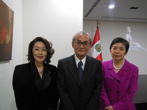 Izumi Shomono, Embajador Takashi Kiya y su esposa Etsuko