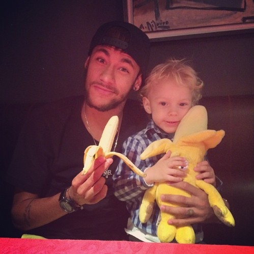 Neymar y su hijo (foto Instagram de Neymar Jr.)