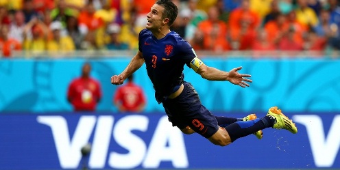 Van Persie convirtió contra España uno de los mejores goles de la primera fase (foto Getty Images/FIFA)