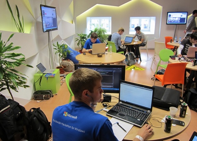 En la imagen una actividad de Microsoft en Rumania.