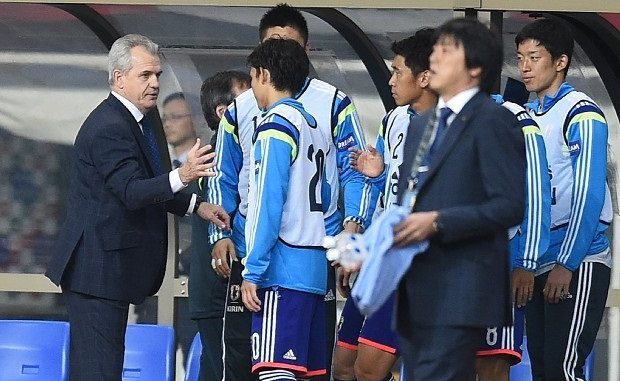 Aguirre felicita a los jugadores de Japon