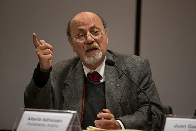 Alberto Adrianzén