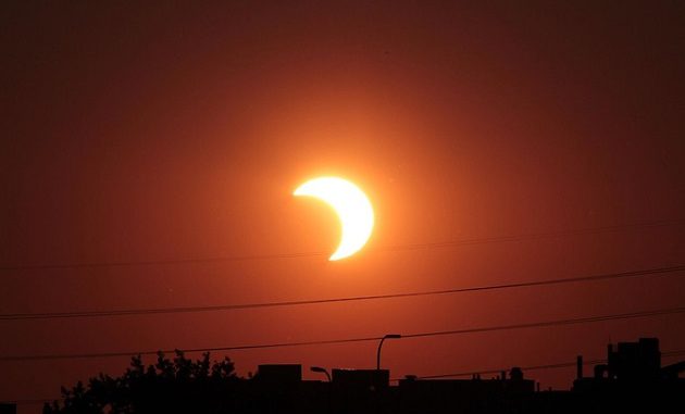 Habra eclipse de sol parcial este jueves. En la imagen, eclipse de 2012.