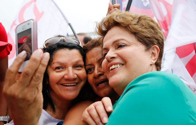 Dilma gana en primera vuelta
