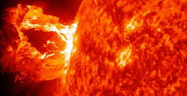 erupcion solar