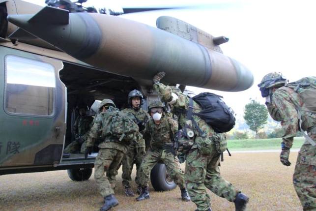 Soldados japoneses (foto Fuerzas de Autodefensa de Japón)