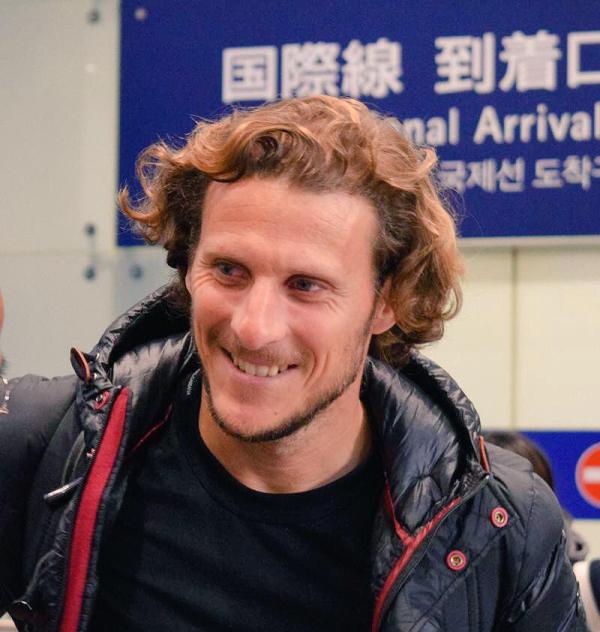 Diego Forlán (foto Twitter)