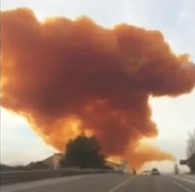 Nube naranja en Barcelona