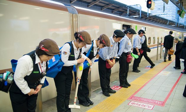 Limpiadores del shinkansen
