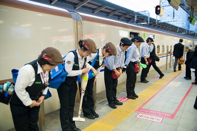 Limpiadores del shinkansen