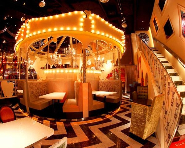Alice's Fantasy Restaurant en Ginza, Shibuya, Shinjuku