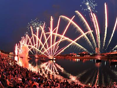 Aichi - Toyohashi Guion Matsuri en Yoshida Jinja Gueidai, Toyokawakahan