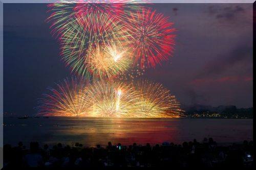 Southern Beach Chigasaki Hanabi Taikai en Southern Beach Chigasaki.