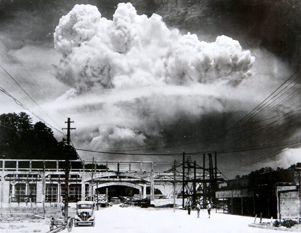 Bombardeo atómico a Nagasaki