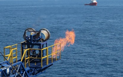 Gas