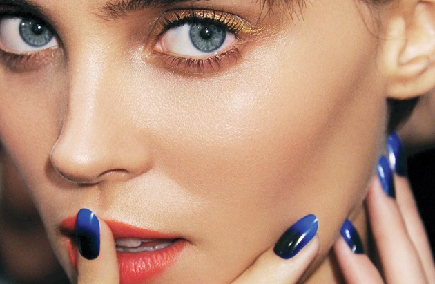 La fascinación que puede producir el color azul.