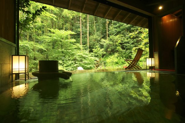 Onsen en ryokan (foto toi-arai.co.jp)