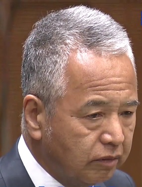 Akira Amari