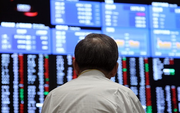La bolsa tokiota se vio arrastrada por ell petróleo y la economía china. (Foto Bloomberg)