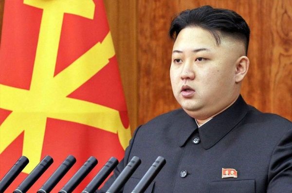 Kim Jong-il dando un discurso a fines de diciembre del año pasado.