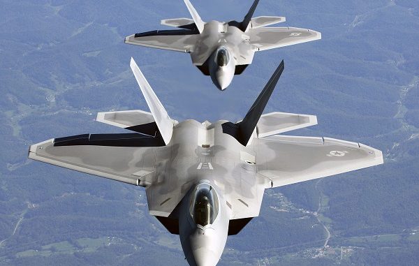 Los F 22, los mejores cazas del mundo.