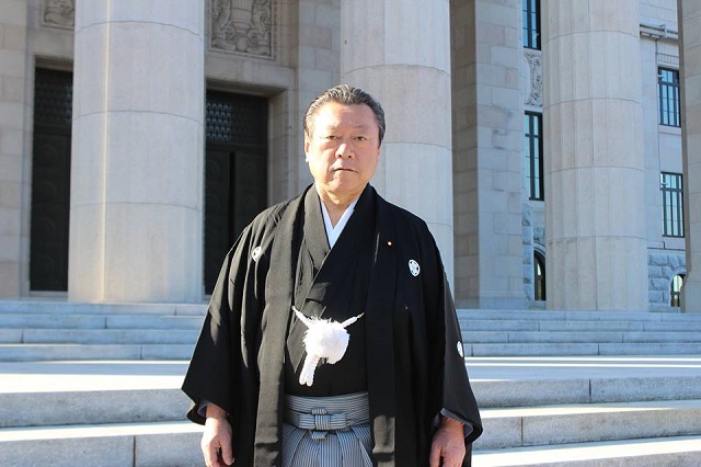 Foto Facebook de Yoshitaka Sakurada