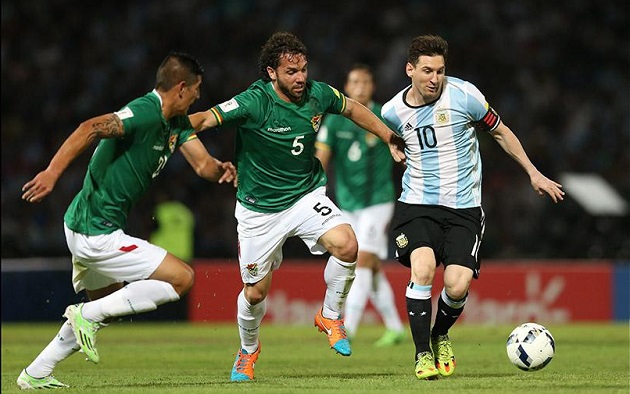 El primer gol de Messi.