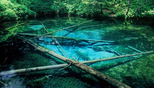 4.Kami no ko ike en Hokkaido