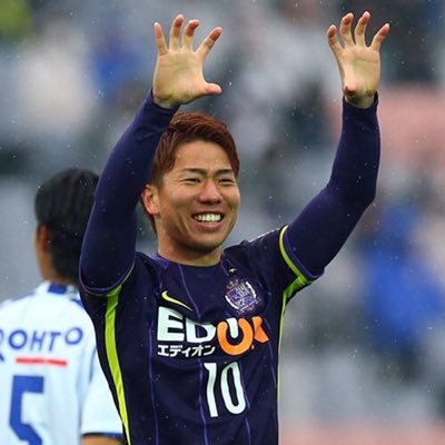 Takuma Asano (foto Twitter)