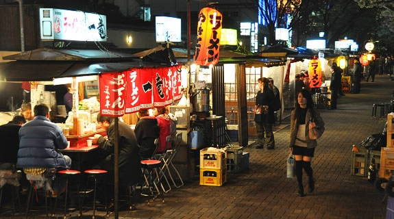 Yatai (foto japan-guide.com)