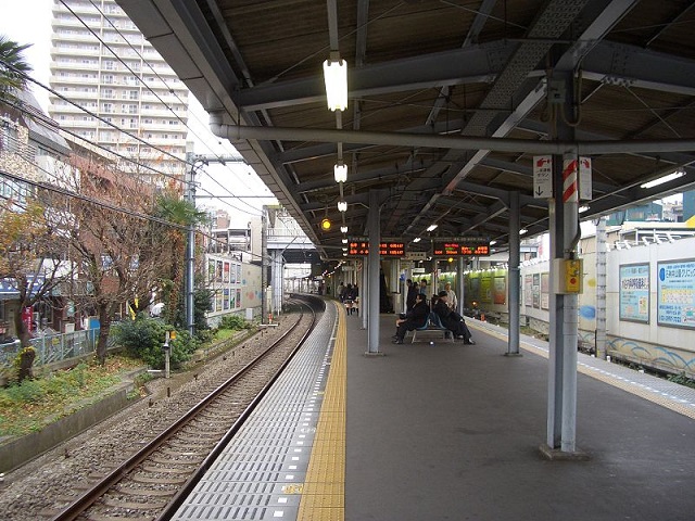 Estación de Oizumigakuen (foto Wikipedia)