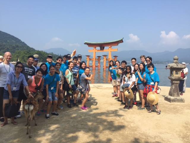Los estudiantes de ambos países en Hiroshima (foto National Japan Bowl)