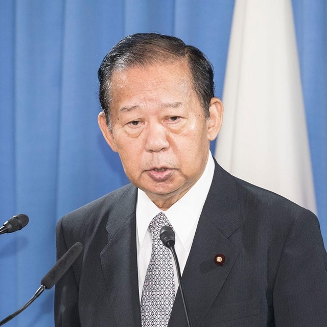 Toshihiro Nikai (foto Facebook)