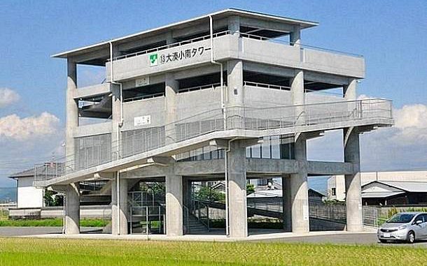 hinan-tower-las-torres-de-evacuacion-en-nankoku-shi-kochi