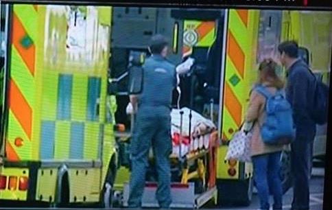 Policía apuñalado en Londres