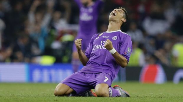 Cristiano Ronaldo celebra el título de la Champions. EFE