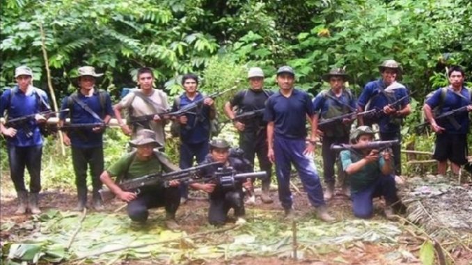 Imagen de archivo de un grupo armado de Sendero Luminoso.