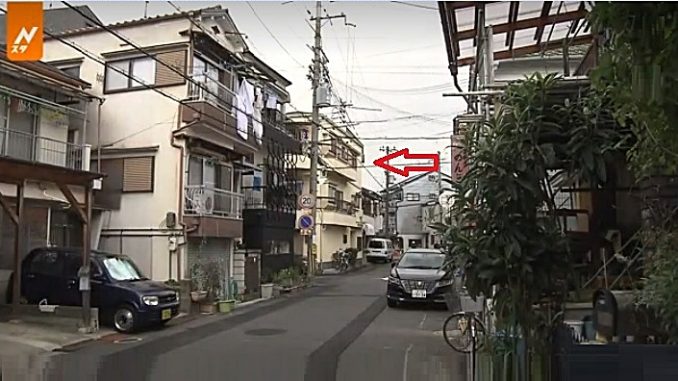 En este edificio estaban ocultos los cuerpos de los bebes. (Imagen JNN)