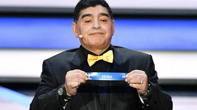 Maradona en el sorteo anuncia a Perú en el Grupo C con Francia
