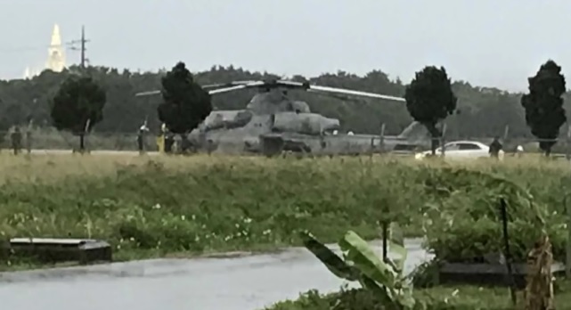 Helicóptero militar