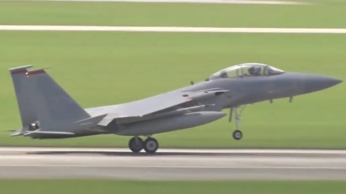 Avión