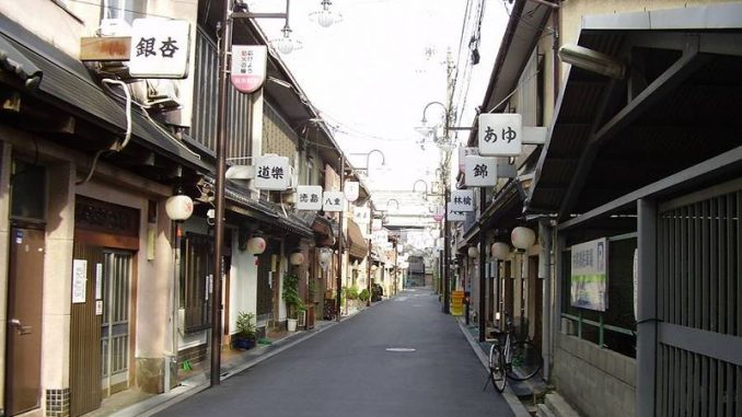 Tobitashinchi