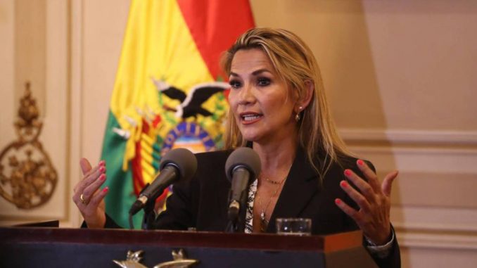 Jeanine Anez, presidenta transitoria de Bolivia