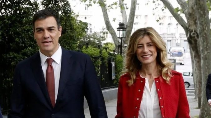 Pedro Sánchez y su esposa Begoña Gómez