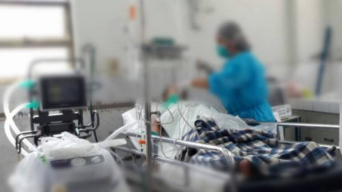 UCI en un hospital peruano